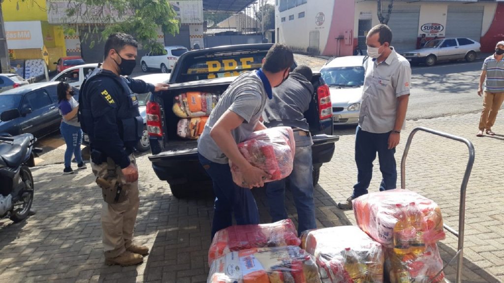 Campanha Estrada Solidaria arrecada mais de 58 toneladas de alimentos no Paraná