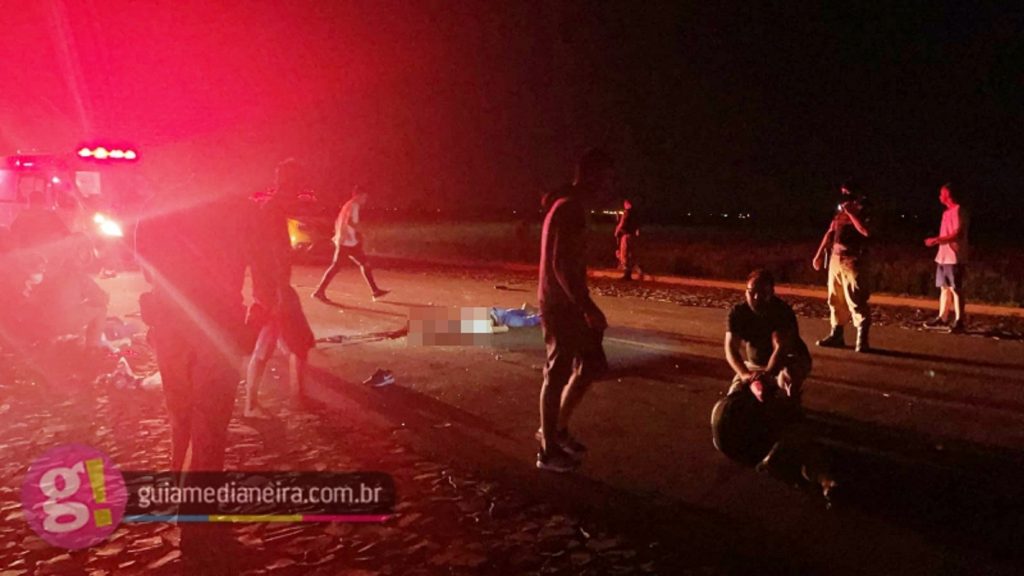 Grupo de pessoas é atropelado; uma morreu e outras cinco ficaram gravemente feridas