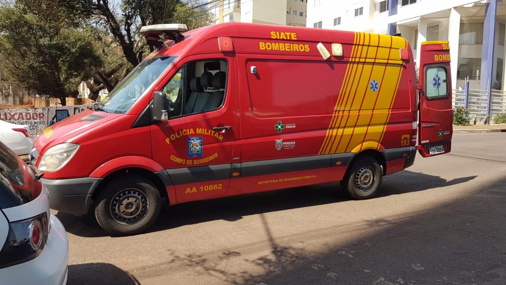 Idoso sofre queda no Centro e é socorrido pelo Siate na Rua Salgado Filho