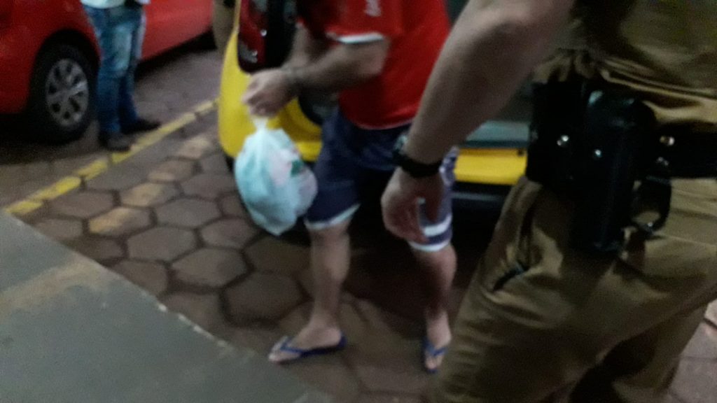 Homem com mandado de prisão em aberto é preso pela Polícia Militar