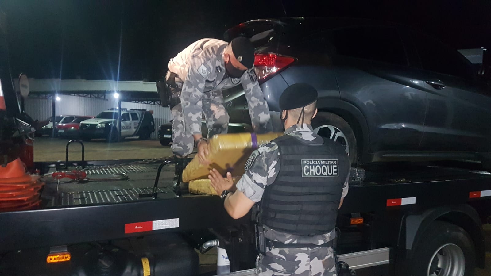 Ação integrada apreende veículo HR-V carregado com uma tonelada de maconha no Bairro Universitário