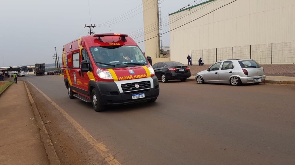 Homem tem suspeita de fratura ao sofrer queda em empresa às margens da BR-277