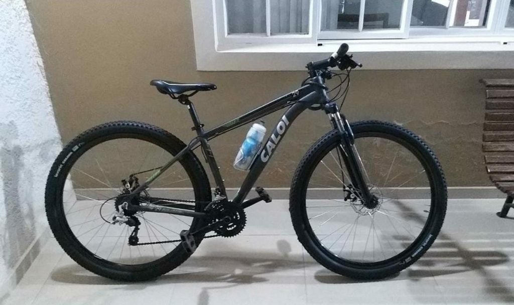 Bicicleta é furtada em edifício na Rua Carlos de Carvalho, no Centro