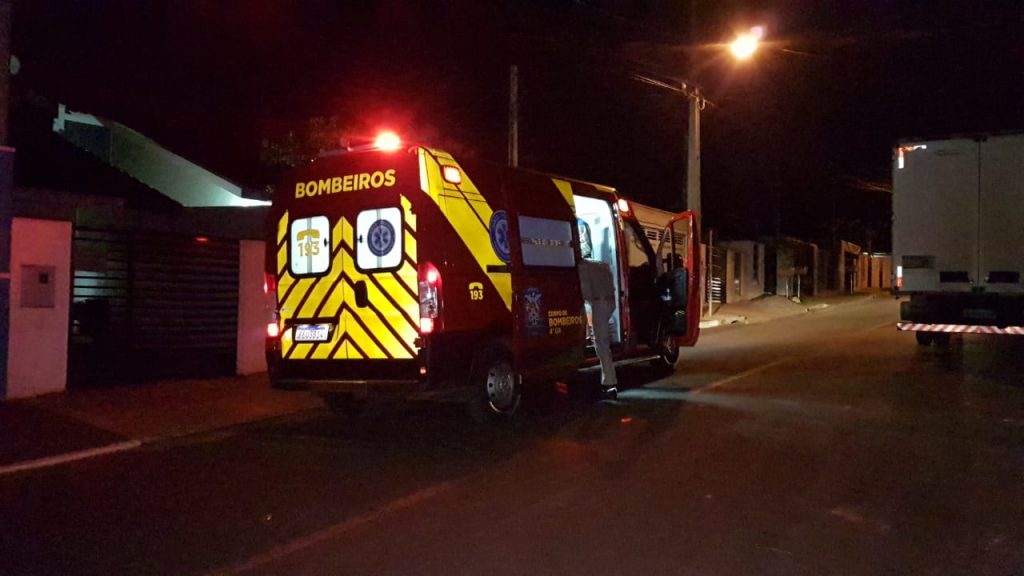 Jovem de 19 anos sofre queimadura na mão em casa no Bairro Interlagos