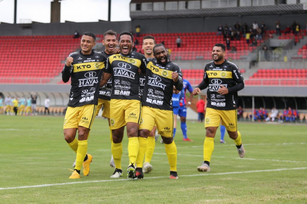 Com dois gols do zagueiro Afonso, FC Cascavel vence Marcílio Dias e segue invicto no Brasileirão da Série D