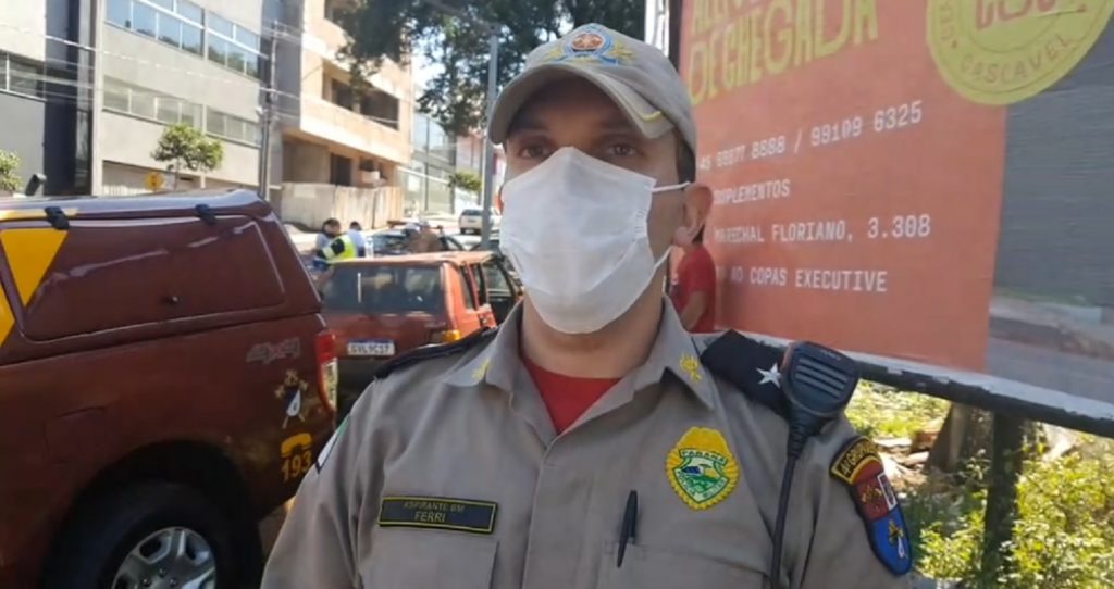 Forte batida no Centro: Apesar da colisão, vítimas sofreram ferimentos leves, diz oficial dos Bombeiros