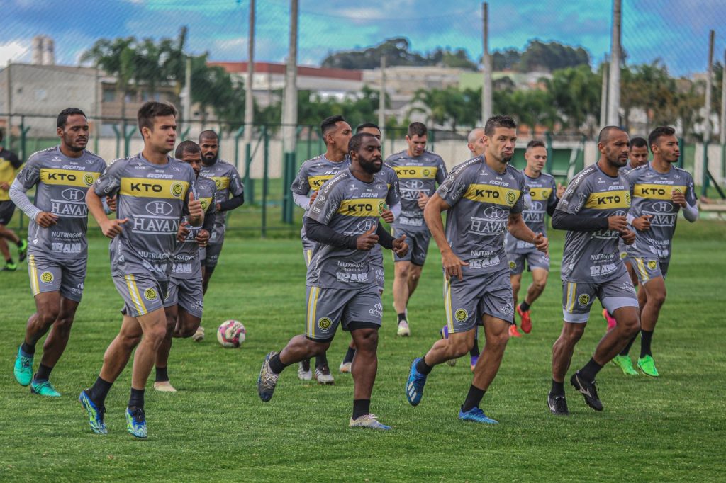 Cascavel vira a chave e busca vaga inédita para a final do Paranaense 2021 contra o Athletico