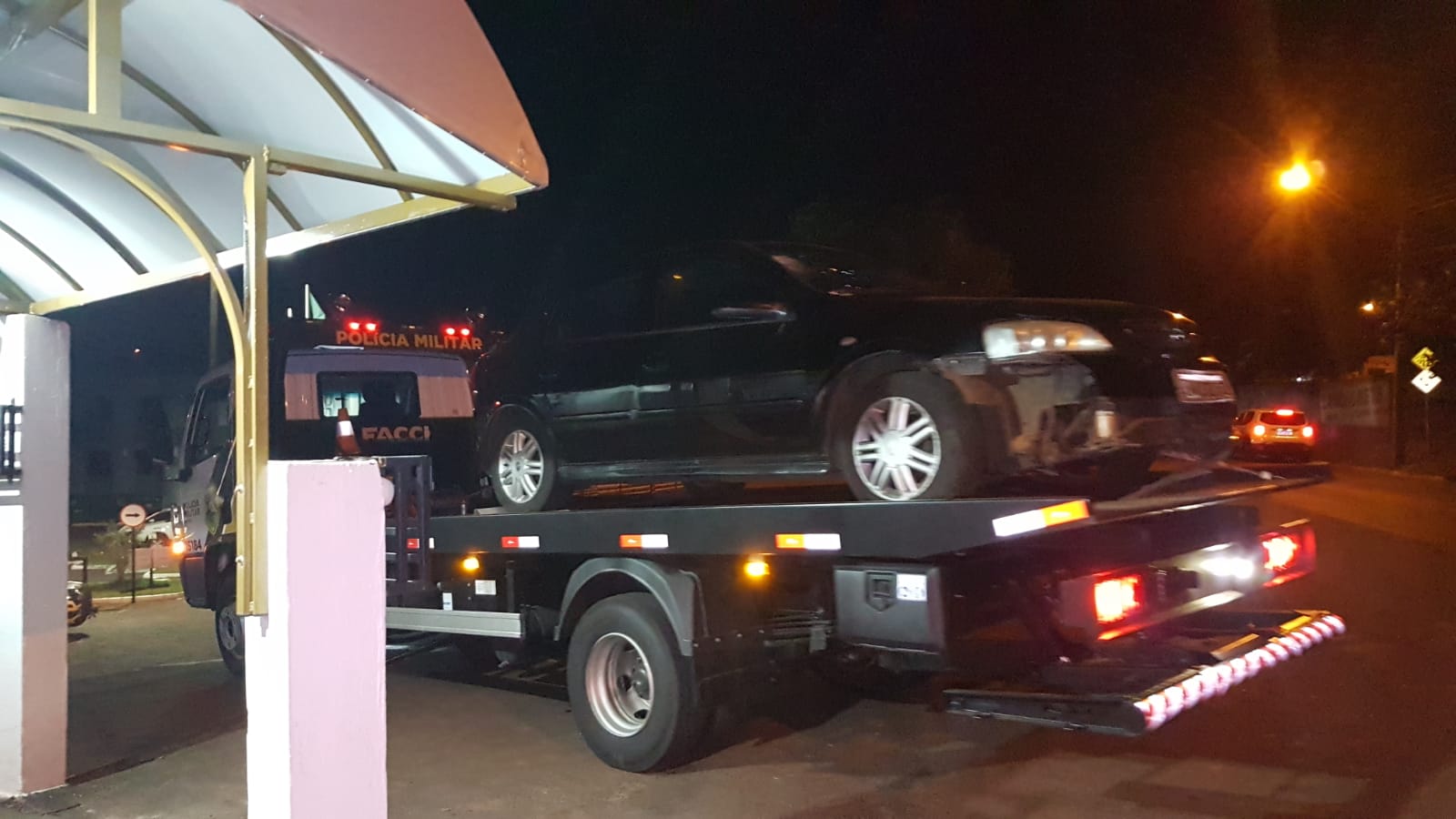 Veículo Astra envolvido em atropelamento com morte na Avenida das Pombas é levado à 15ª SDP
