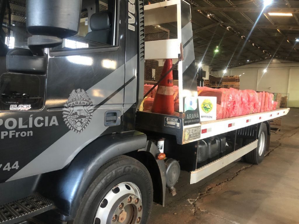 BPFron apreende cigarros contrabandeados em Entre Rios do Oeste