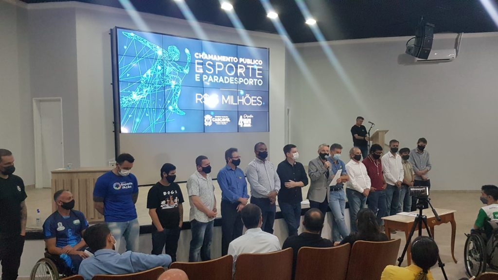 Paranhos assina chamamento público em apoio aos atletas do paradesporto
