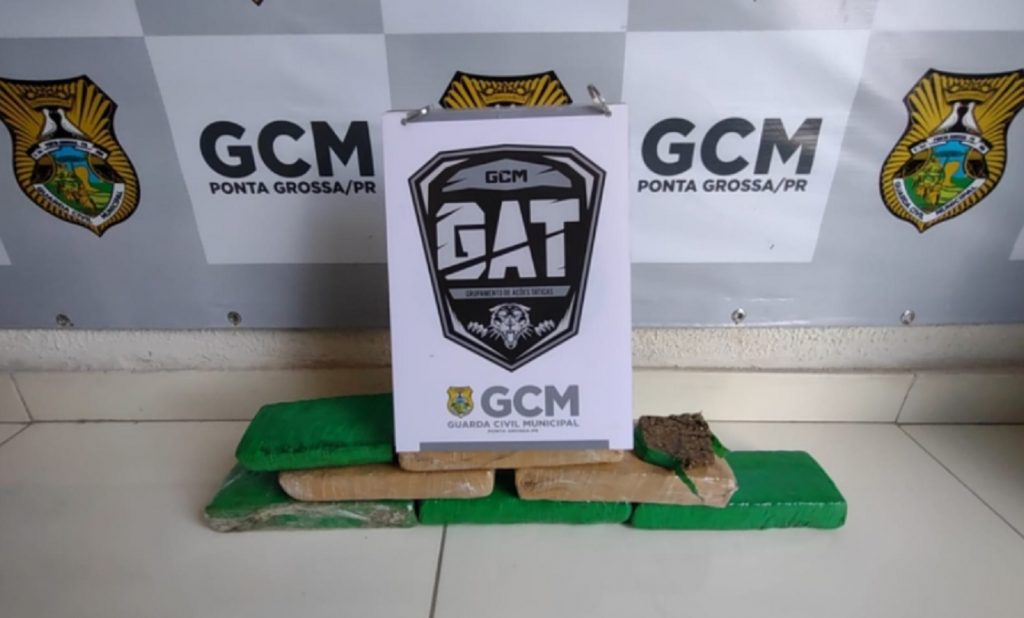 Casal é preso com quatro quilos de maconha em Ponta Grossa