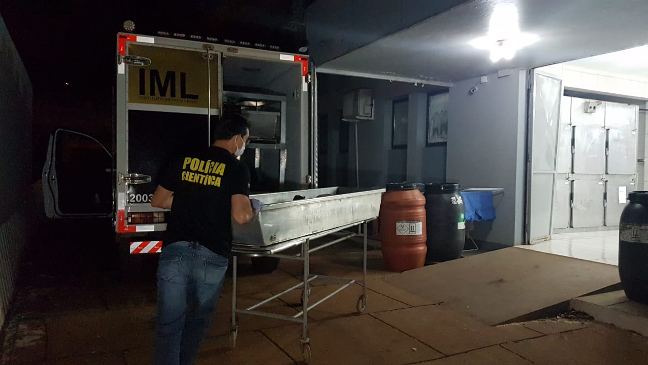 Corpo de Fabio Custodio da Silva, vítima de homicídio no Jardim Bela Vista deu entrada no IML de Cascavel