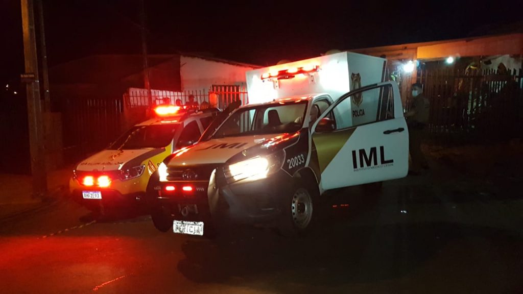 Jovem morre após ser baleado em residência no Bairro Periolo