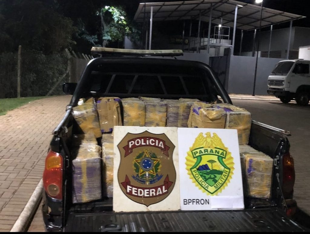 Polícia Federal e BPFron apreendem 514 kg de maconha em Guaíra