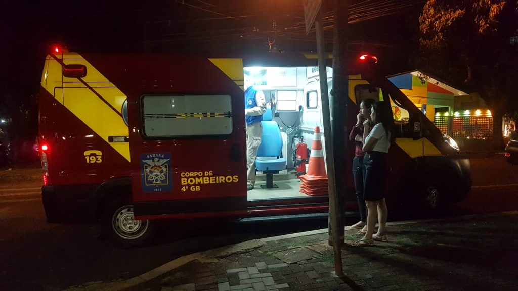 Motociclista de 28 anos fica ferido ao sofrer queda na Rua Minas Gerais Motociclista de 28 anos fica ferido ao sofrer queda na Rua Minas Gerais