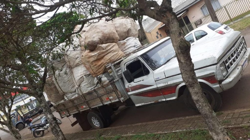 F4000 foi furtada no Bairro Universitário durante a madrugada; PM segue na busca do veículo