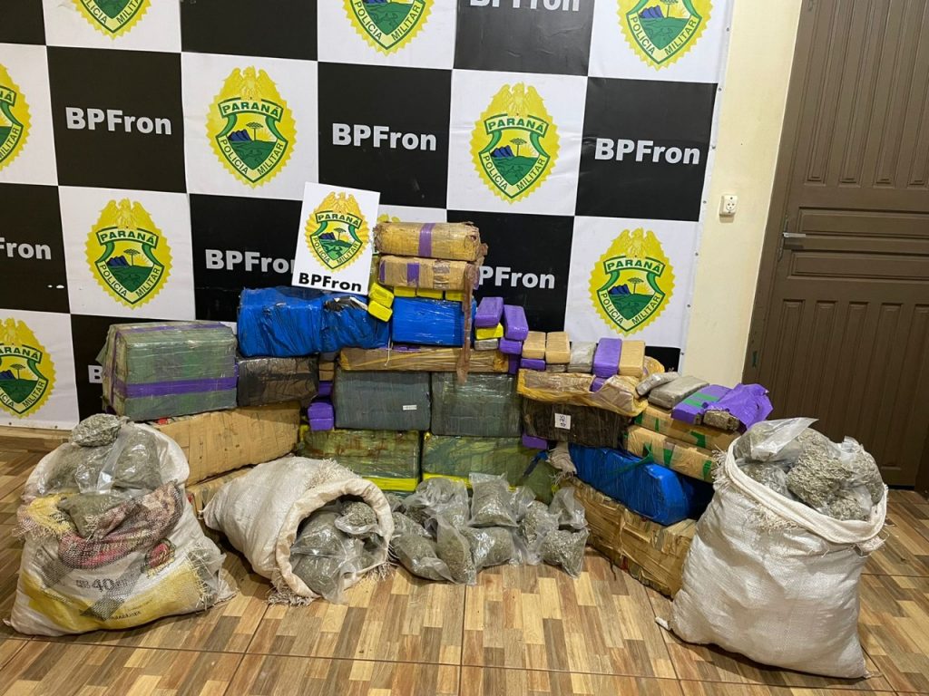 BPFron apreende quase 300 quilos de maconha em Guaíra