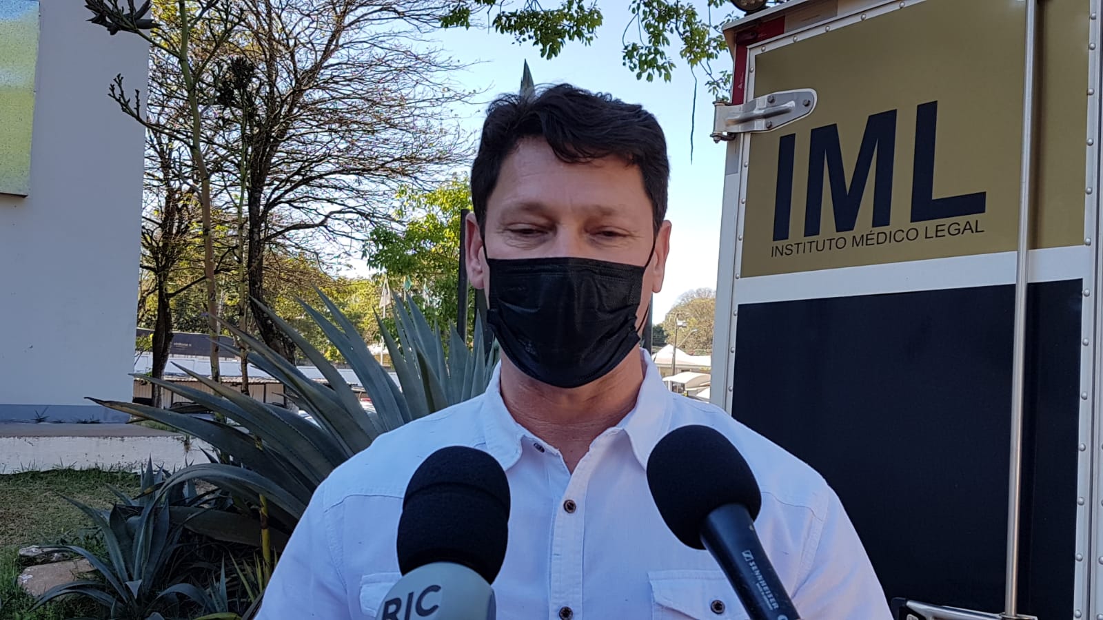 Advogado de defesa apresenta autor de homicídio de Alex Nunes de Carvalho à Polícia