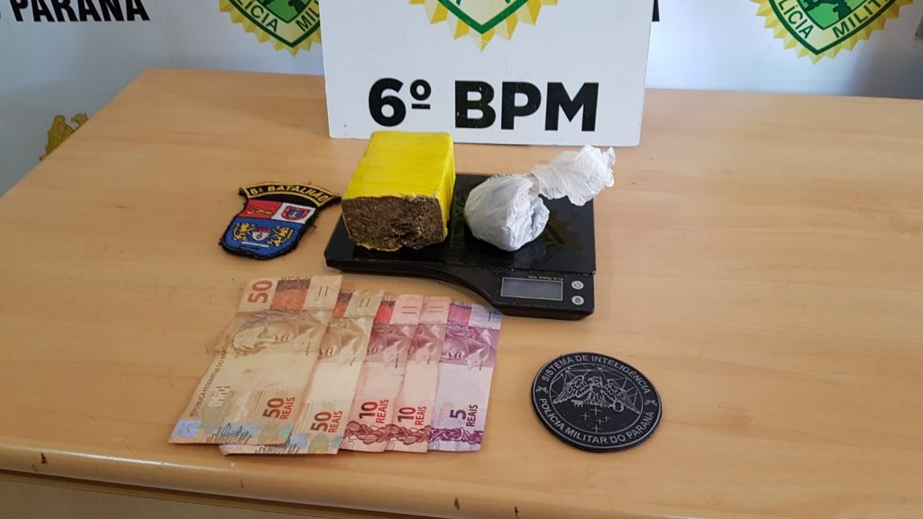 Rapaz é detido pela PM por envolvimento com o tráfico de drogas no Bairro Universitário