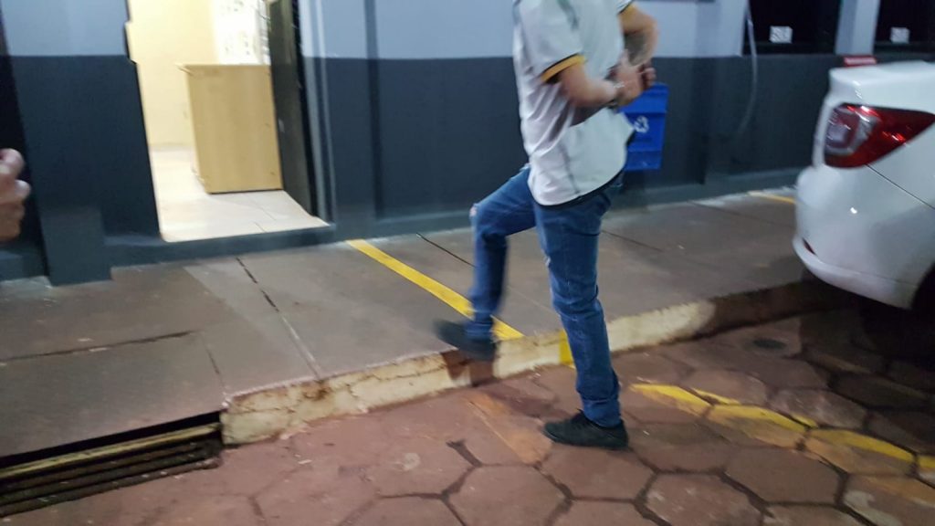 Procurado pela Justiça por crime de tráfico de drogas é localizado e preso pela PM