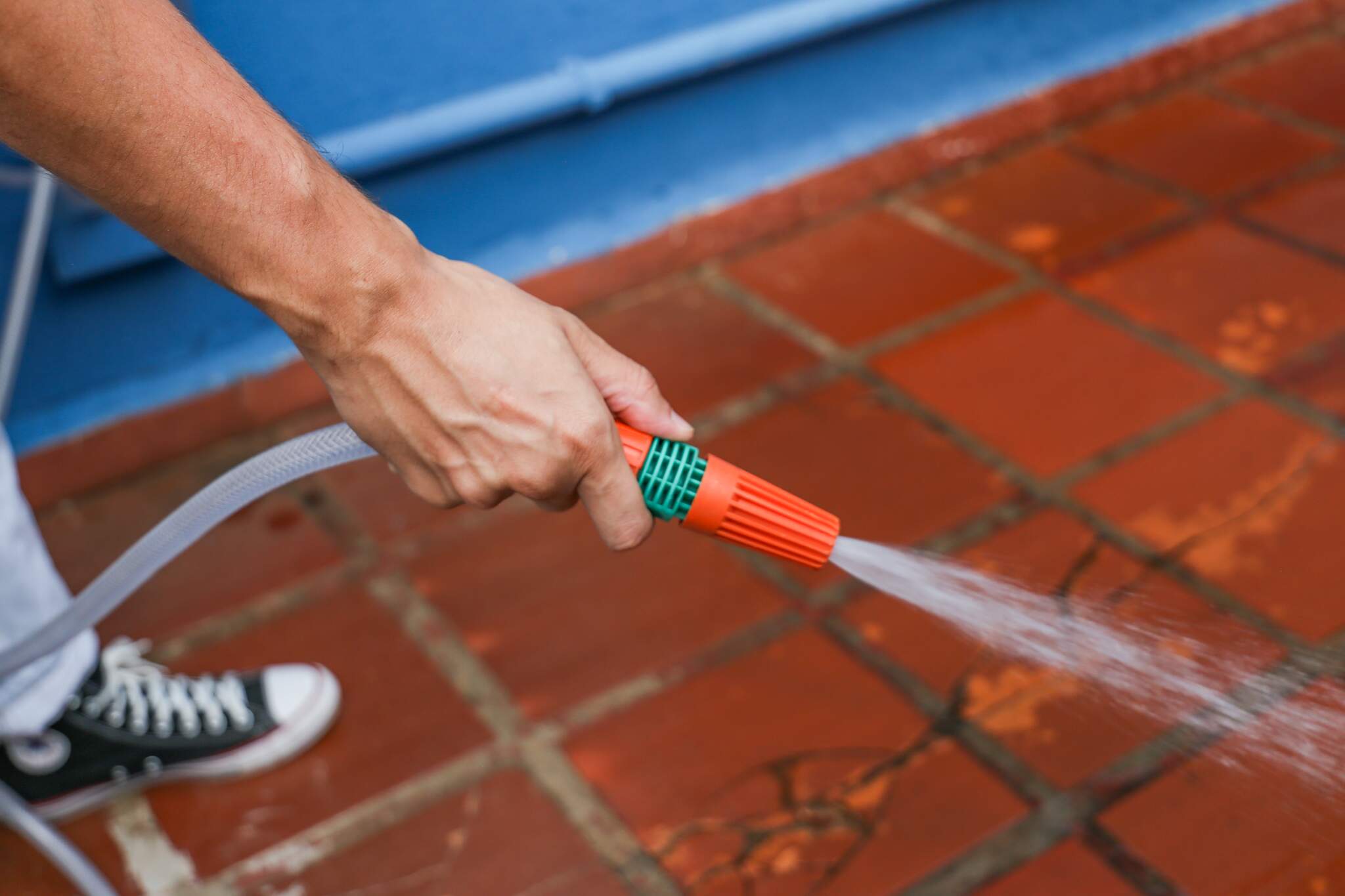 Previsão do tempo: Se liga vacilão, vai ficar varrendo asfalto com esguicho da mangueira?