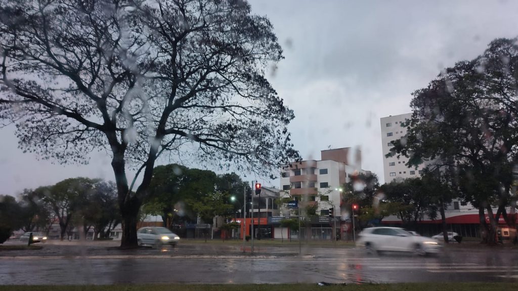 Onda de frio atinge Cascavel nesta terça-feira; máxima será de 19°C