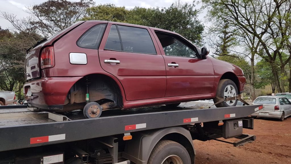 Veículo Gol é recuperado pela PM no Santa Cruz Veículo Gol é recuperado pela PM no Santa Cruz
