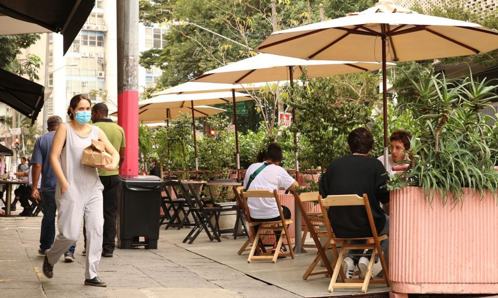 São Paulo reduz ICMS para bares e restaurantes São Paulo reduz ICMS para bares e restaurantes