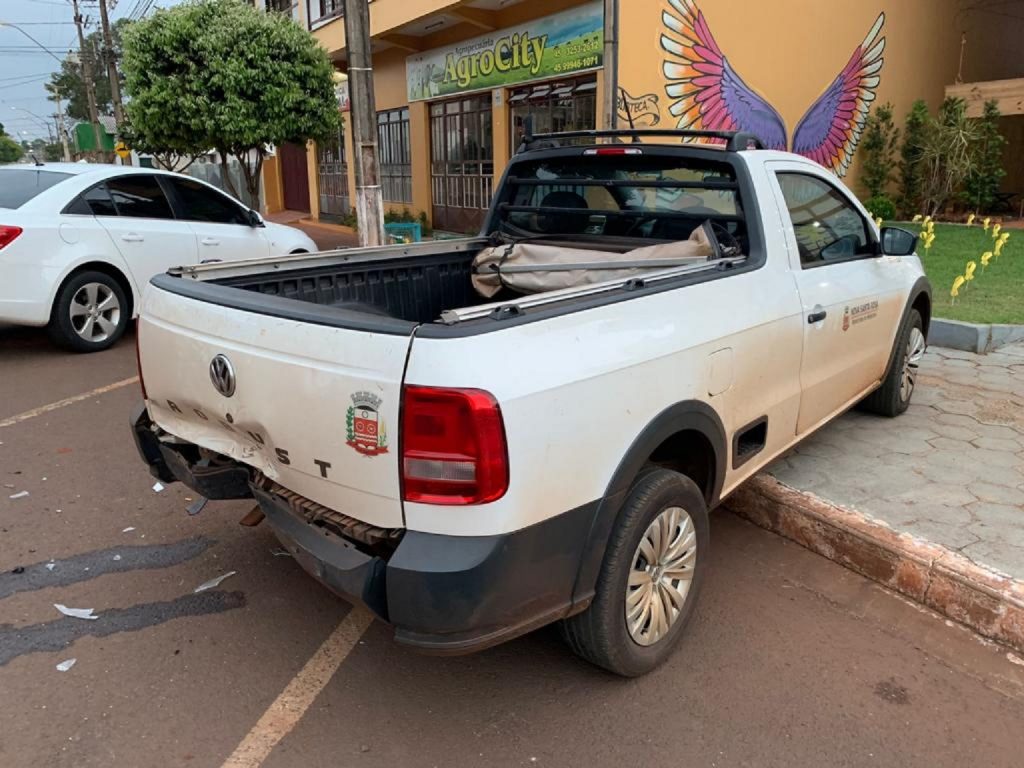 Nova Santa Rosa: Veículo da Prefeitura e Honda Civic se envolvem em acidente Nova Santa Rosa: Veículo da Prefeitura e Honda Civic se envolvem em acidente