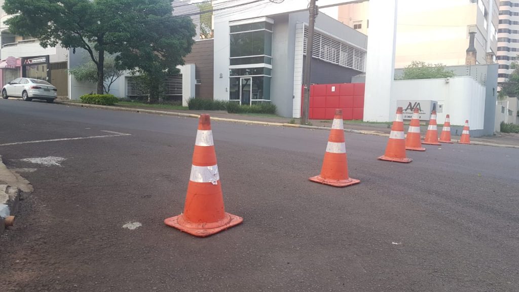 Rua Riachuelo, no Centro, ficará interditada até o fim da tarde nesta segunda