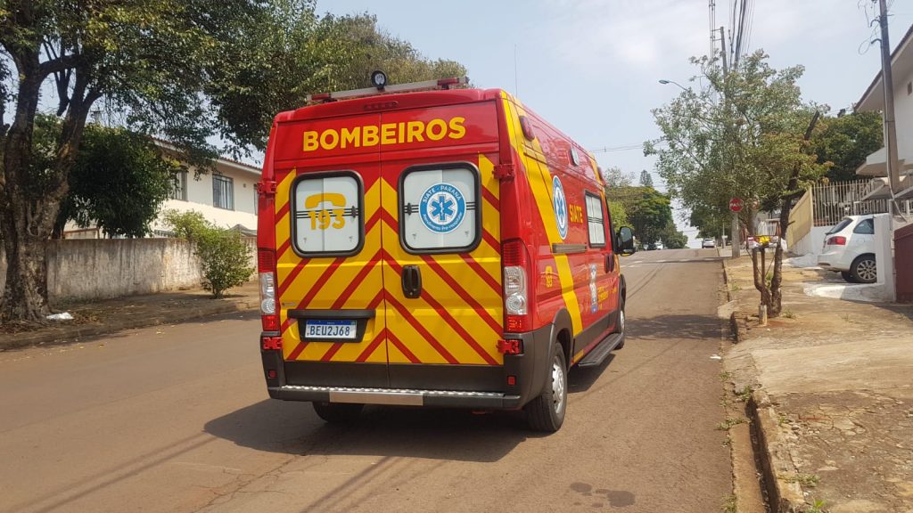 Idoso de 90 anos fica ferido ao cair dentro de residência na Rua Fortaleza, no Centro Idoso de 90 anos fica ferido ao cair dentro de residência na Rua Fortaleza, no Centro