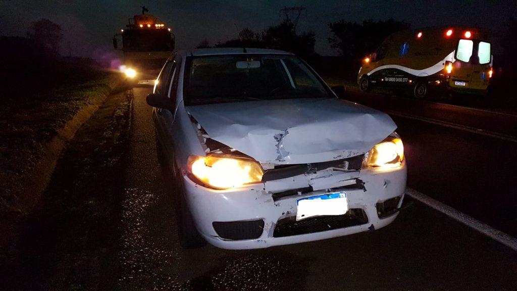 Veículos se envolvem em colisão traseira na BR-277 Veículos se envolvem em colisão traseira na BR-277