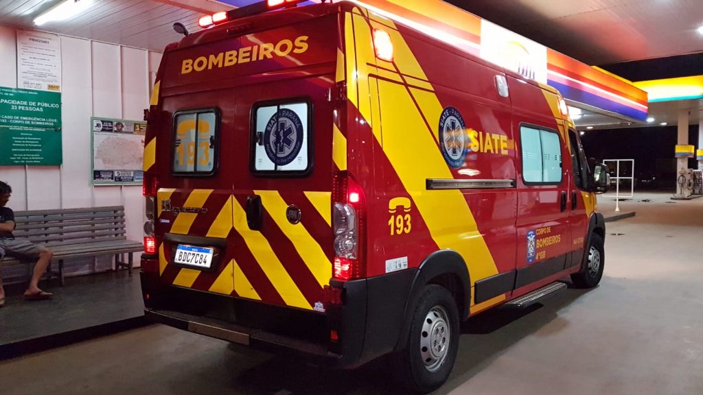 Homem cai em rampa de troca de óleo e Siate é mobilizado a posto de combustíveis às margens da BR-277, perto do aeroporto