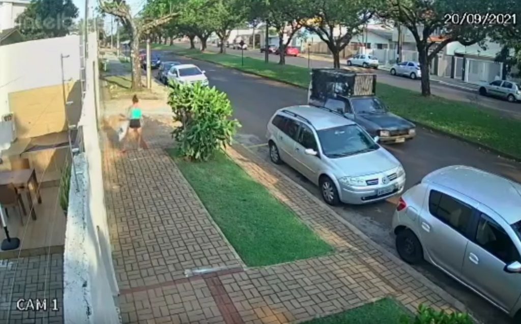 “Explicado porquê os sacos de ráfia desaparecem de nossas casas”, diz moradora do Tropical “Explicado porquê os sacos de ráfia desaparecem de nossas casas”, diz moradora do Tropical