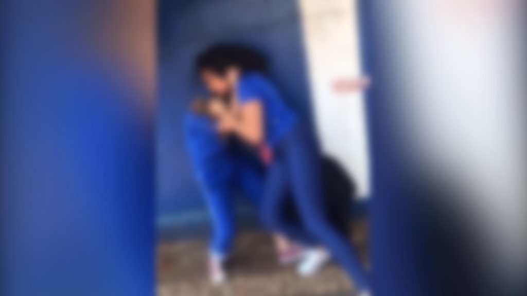 Vídeos mostram briga entre adolescentes de colégio no Centro de Cascavel Vídeos mostram briga entre adolescentes de colégio no Centro de Cascavel