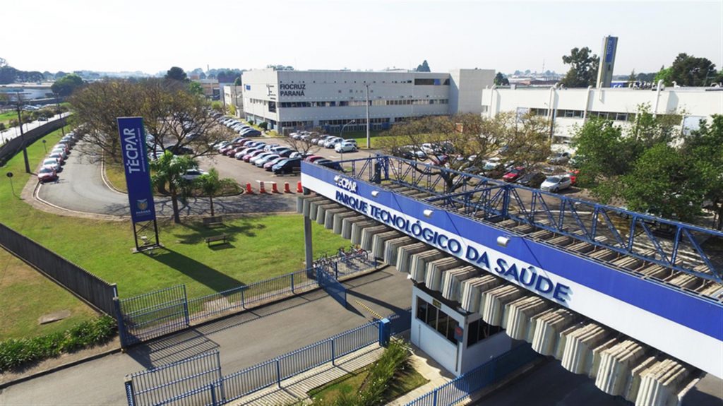 Tecpar e Fiocruz avaliam retomada de produção de insumos para vacina no Paraná