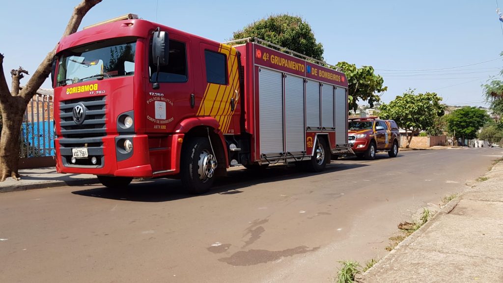 Curto-circuito gera princípio de incêndio em casa no Interlagos