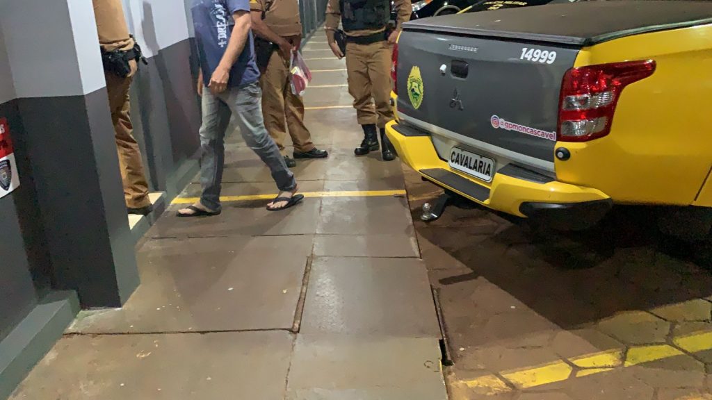 Homem é encaminhado à 15ª SDP após confusão com disparo de arma de fogo na Avenida Papagaios