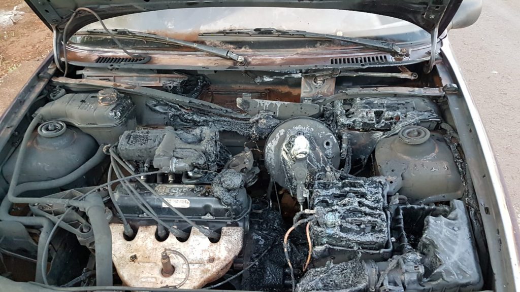 Fiesta sofre princípio de incêndio e Bombeiros são acionados