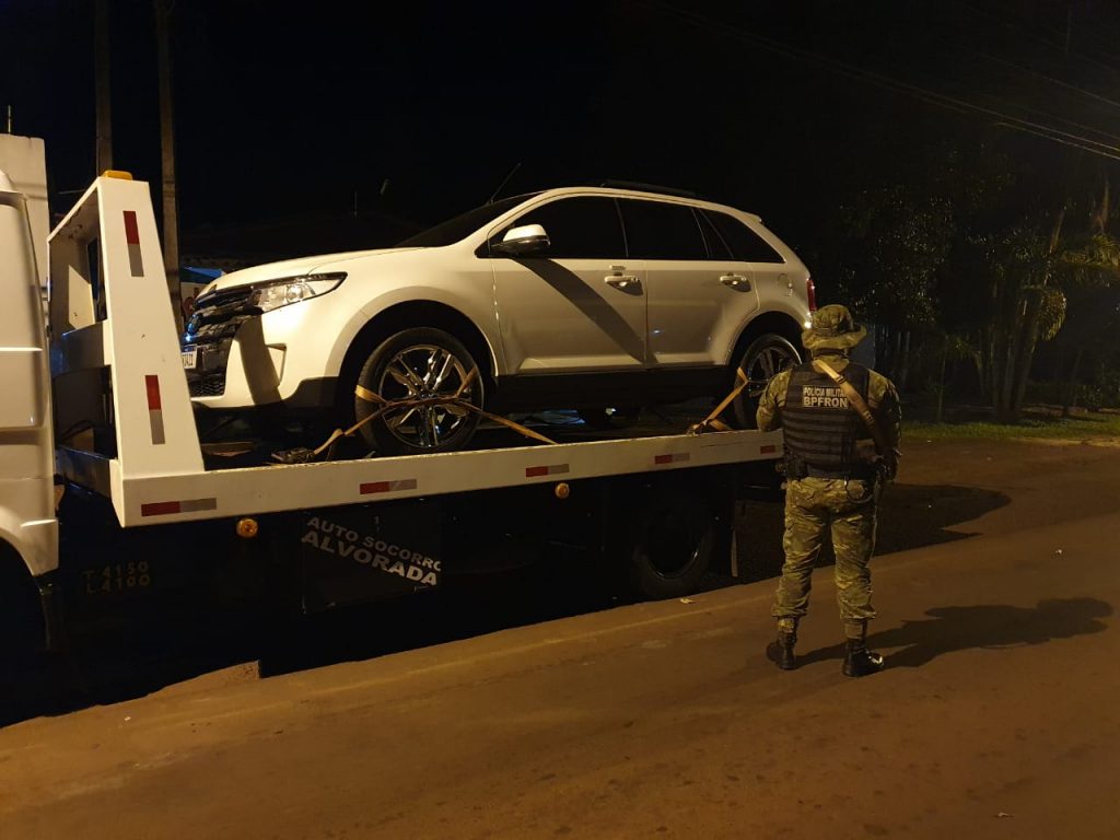 Ford Edge furtada em julho em Pato Branco é recuperada em São Miguel em cima de guincho
