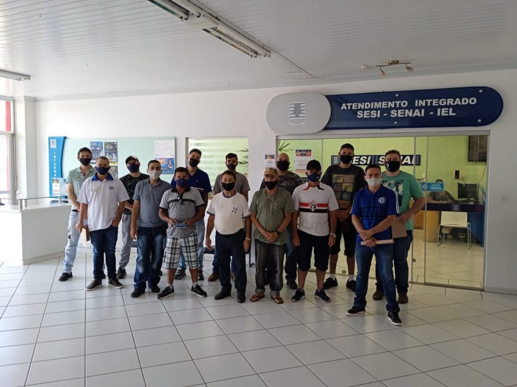 Pessoas atendidas em clínicas terapêuticas farão cursos pelo Programa Carreta do Conhecimento