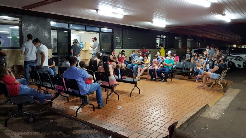 Noite de terça (28) é marcada por UPAs lotadas e diversas reclamações da população cascavelense