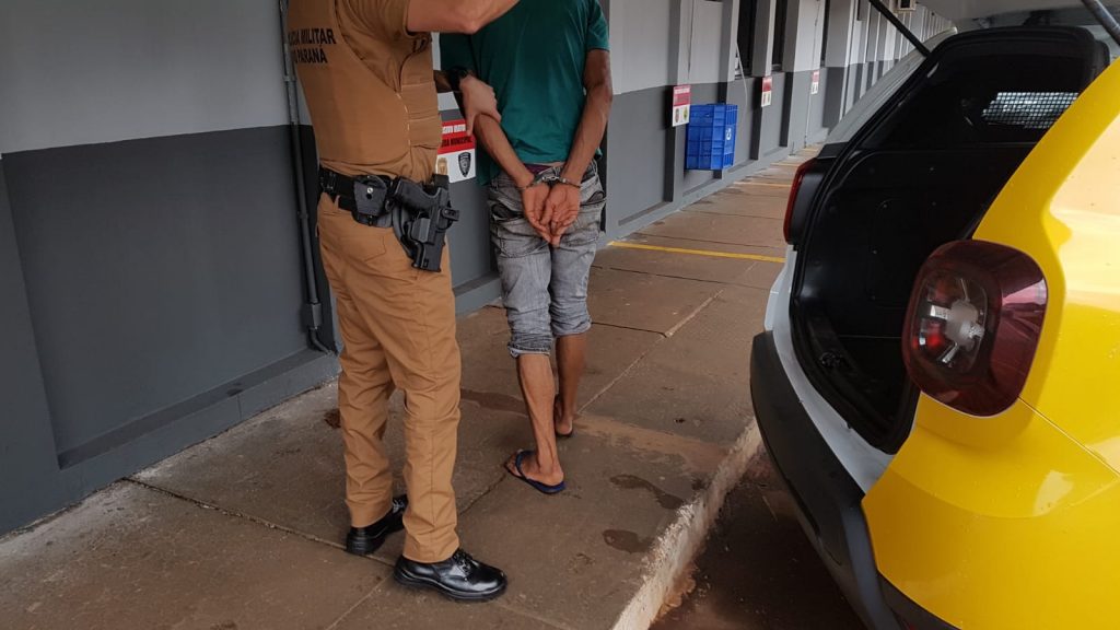 Acusado de lesão corporal, ameaça e desacato, homem é detido pela PM no Cascavel Velho