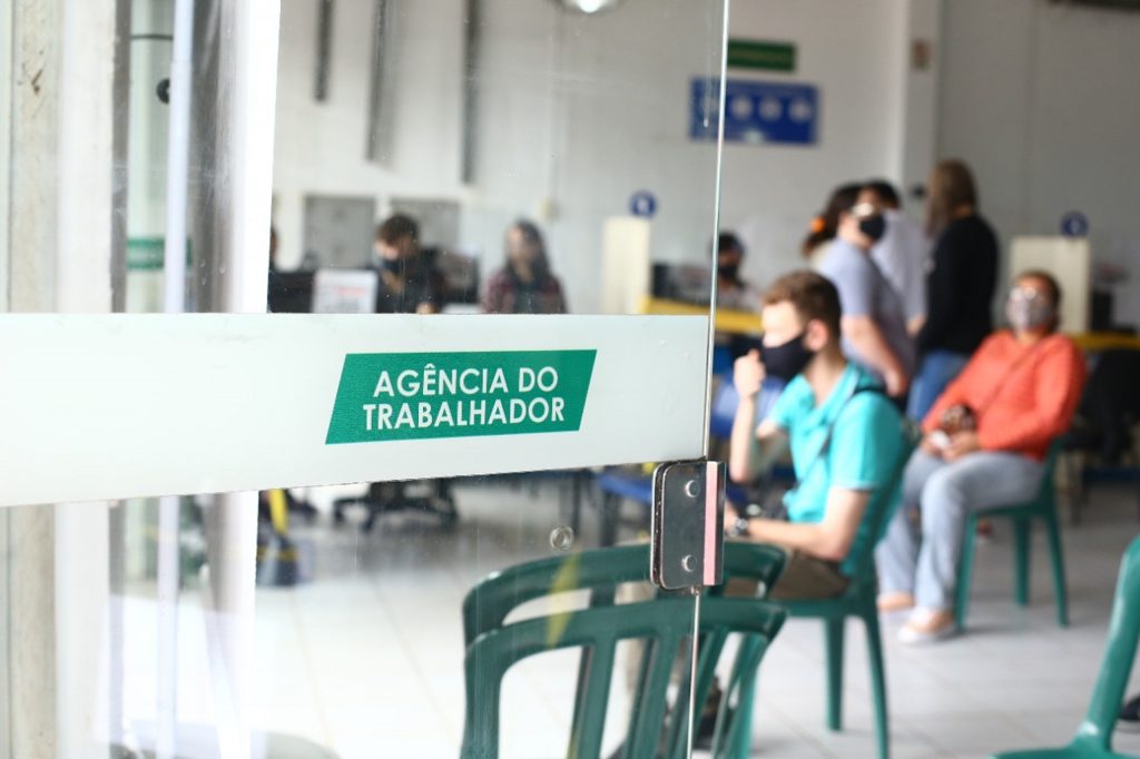 Cascavel lidera a geração de emprego a cada 100 mil habitantes