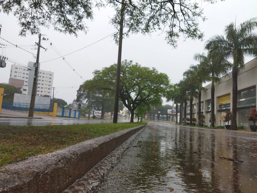 Simepar aponta previsão de 60,6 mm de chuva para hoje (03) em Cascavel