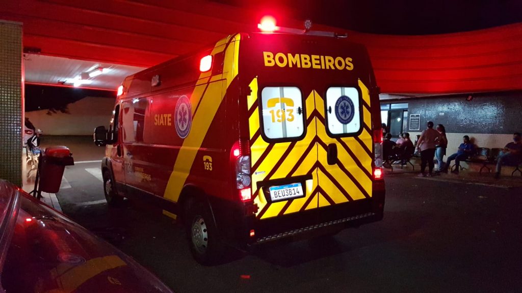 Bebê cai de cama em casa no Conjunto Gralha Azul e é socorrido pelo Siate