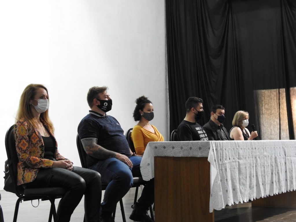 Seminário de Práticas de Cuidado e Atenção às Pessoas que Usam Drogas ressalta importância da ala de desintoxicação do Huop Seminário de Práticas de Cuidado e Atenção às Pessoas que Usam Drogas ressalta importância da ala de desintoxicação do Huop