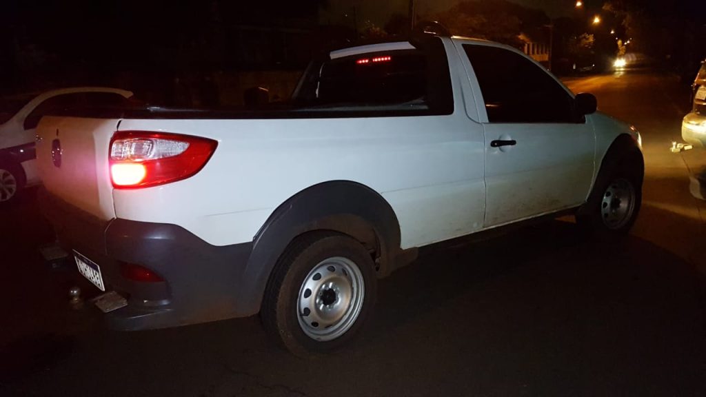 PRF recupera Fiat Strada com registro de furto durante abordagem na BR-163; dois foram detidos