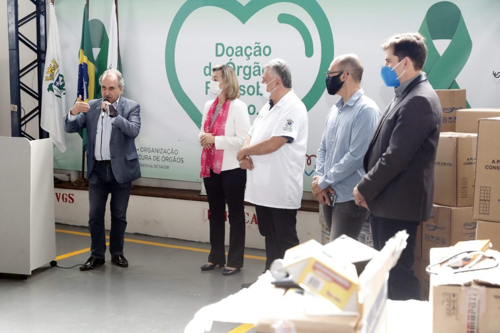 Renato Silva participa de ato de entrega de equipamentos para o HUOP Renato Silva participa de ato de entrega de equipamentos para o HUOP