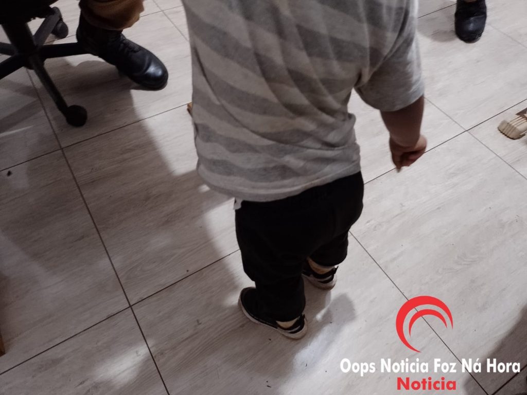 Criança de dois anos sai machucada em briga entre bisavós em Foz do Iguaçu